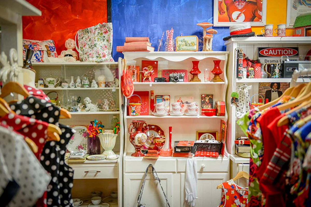 Things to do in Swan Lake NSW - Shopping